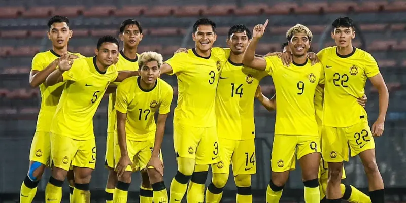 HLV Peter Cklamovski Đặt Mục Tiêu Thắng Trên Sân Việt Nam 2 Phong độ của những chú hổ duy trì ổn định