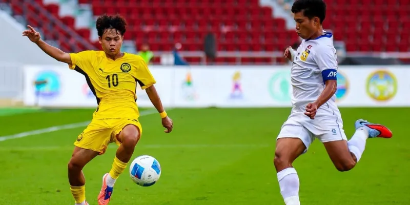 Lào - Đội Trưởng Gãy Chân, Nhận Thẻ Đỏ Trước Malaysia 1 Tình huống dẫn tới cú chấn thương của đội trưởng